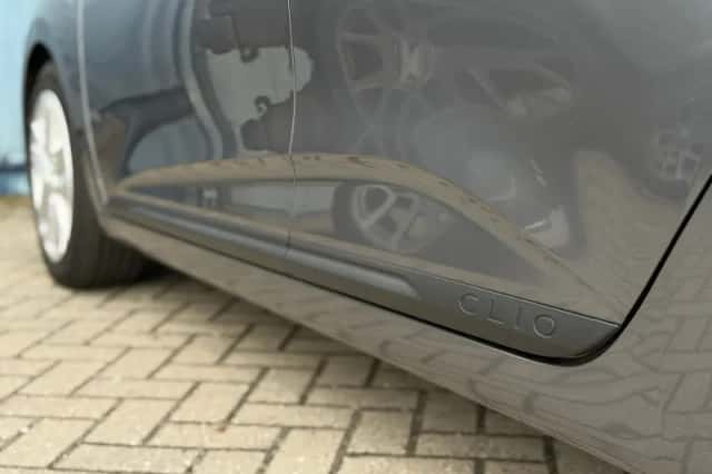 Renault Clio (2024) thumbnail 16