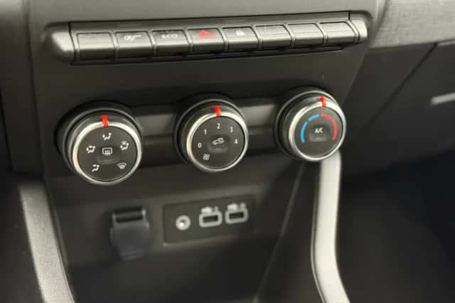 Renault Clio (2024) thumbnail 28