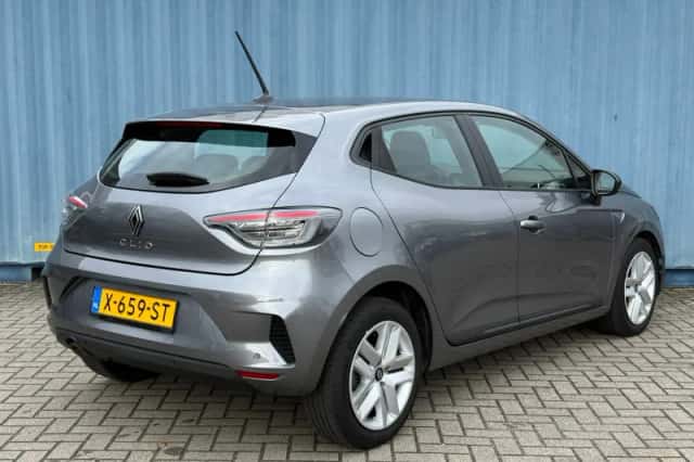 Renault Clio (2024) thumbnail 5