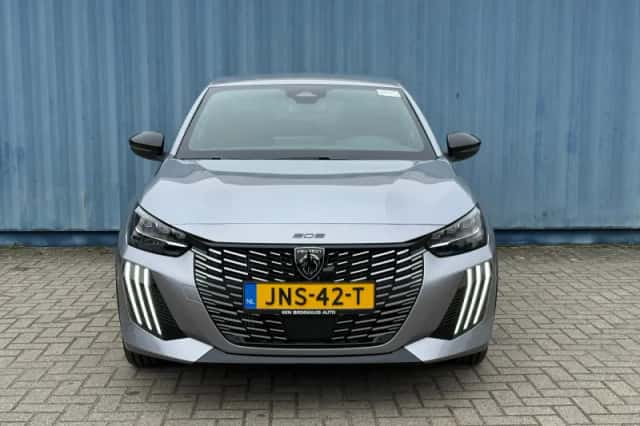 Peugeot 208 (2025) thumbnail 8