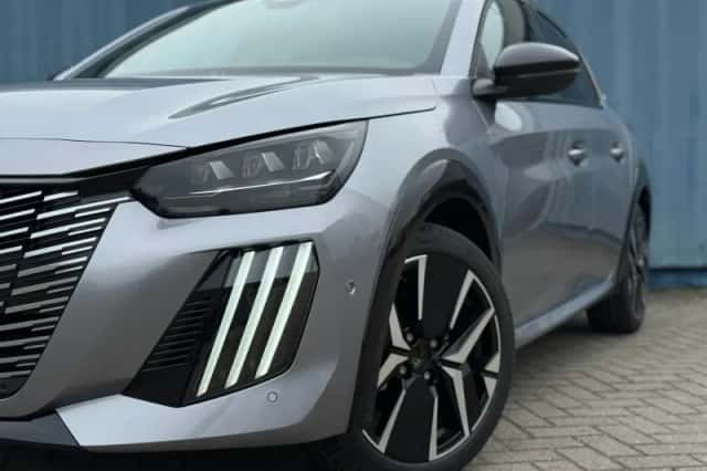 Peugeot 208 (2025) thumbnail 9