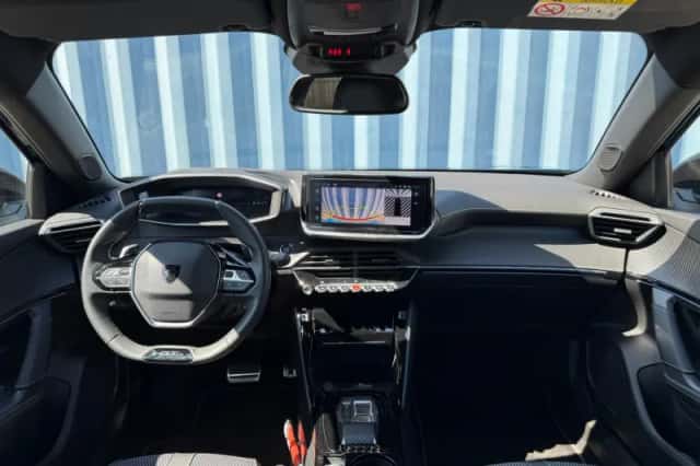 Peugeot 2008 (2025) thumbnail 18