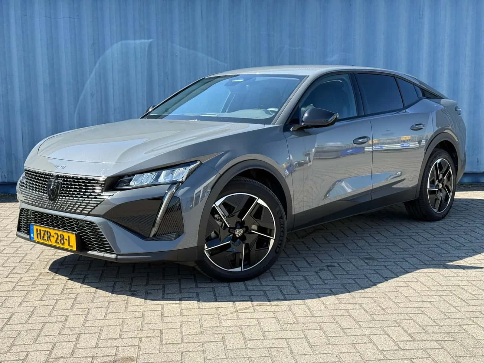 Peugeot e-408 (2025) — foto 1