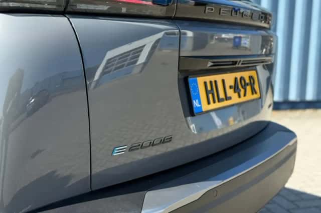 Peugeot e-2008 (2025) thumbnail 16