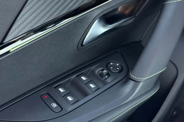 Peugeot e-2008 (2025) thumbnail 37