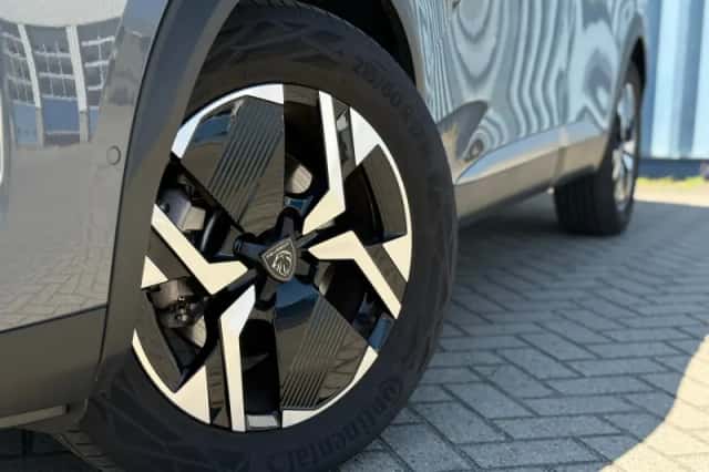 Peugeot e-2008 (2025) thumbnail 10