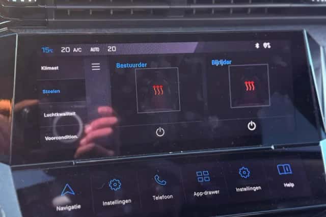 Peugeot 308 (2023) thumbnail 25