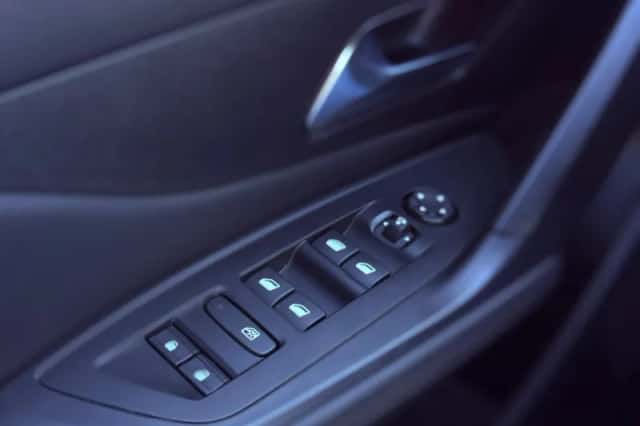 Peugeot 308 (2023) thumbnail 35