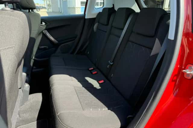Peugeot 2008 (2015) thumbnail 15