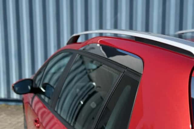 Peugeot 2008 (2015) thumbnail 16