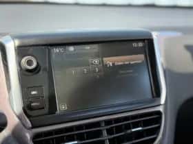 Peugeot 2008 (2015) thumbnail 29