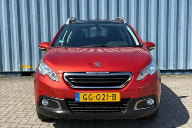 Peugeot 2008 (2015) thumbnail 8