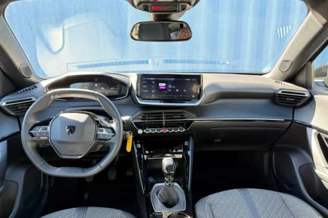 Peugeot 2008 (2025) thumbnail 12