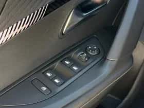 Peugeot 2008 (2025) thumbnail 24