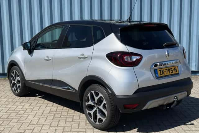 Renault Captur (2018) thumbnail 3