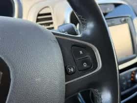 Renault Captur (2018) thumbnail 25