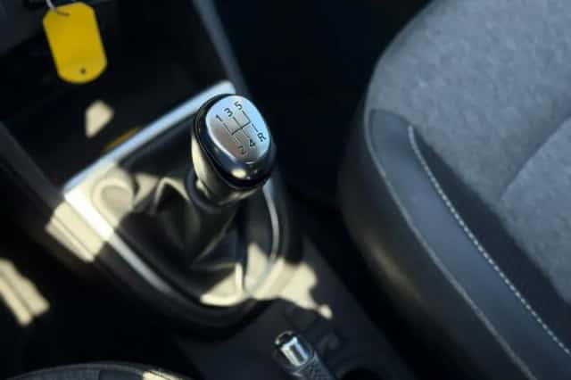 Renault Captur (2018) thumbnail 29