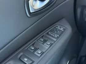 Renault Captur (2018) thumbnail 31