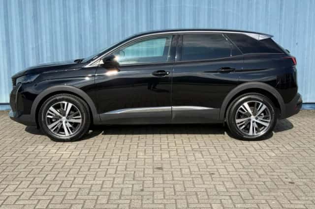 Peugeot 3008 (2022) thumbnail 2
