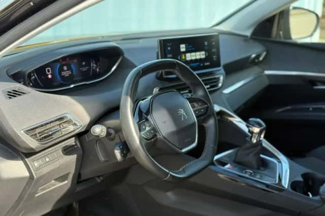 Peugeot 3008 (2022) thumbnail 11