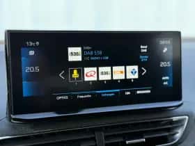 Peugeot 3008 (2022) thumbnail 22