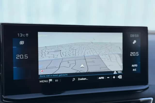 Peugeot 3008 (2022) thumbnail 24