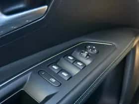 Peugeot 3008 (2022) thumbnail 31