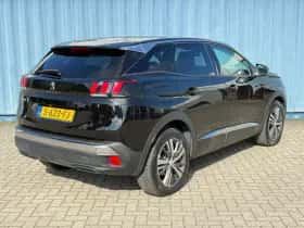 Peugeot 3008 (2022) thumbnail 5