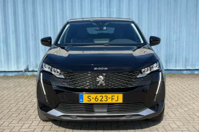 Peugeot 3008 (2022) thumbnail 8