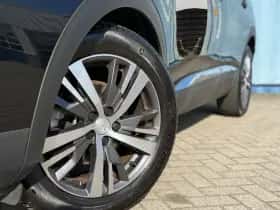Peugeot 3008 (2022) thumbnail 10