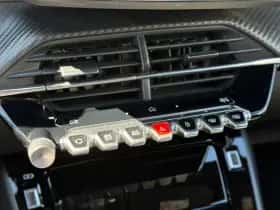 Peugeot 2008 (2025) thumbnail 30