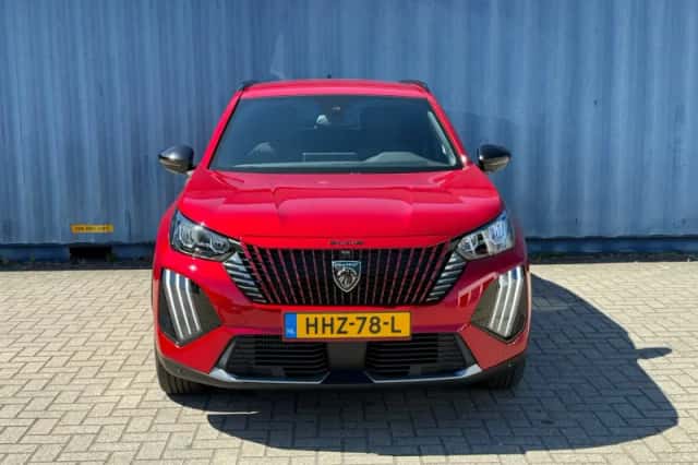 Peugeot 2008 (2025) thumbnail 8