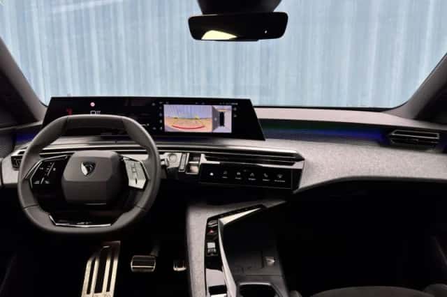 Peugeot 3008 (2024) thumbnail 17