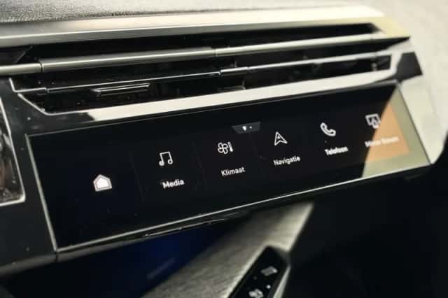 Peugeot 3008 (2024) thumbnail 27