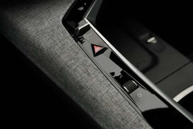 Peugeot 3008 (2024) thumbnail 29