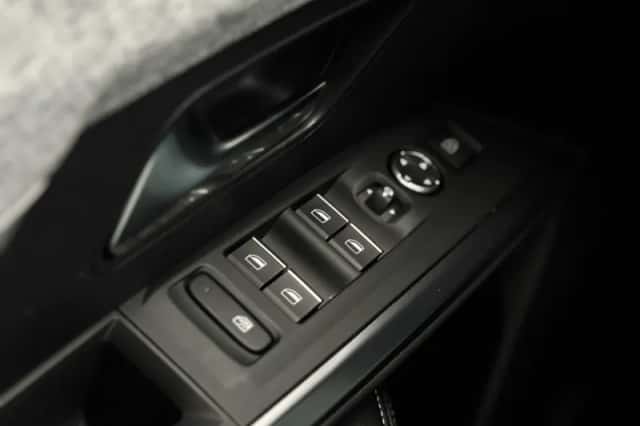 Peugeot 3008 (2024) thumbnail 35