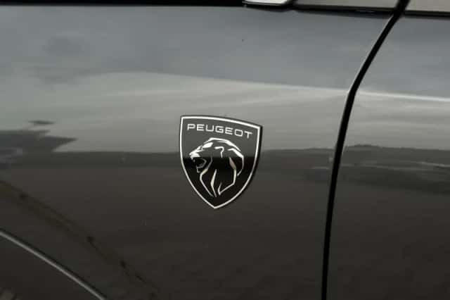Peugeot 3008 (2024) thumbnail 39