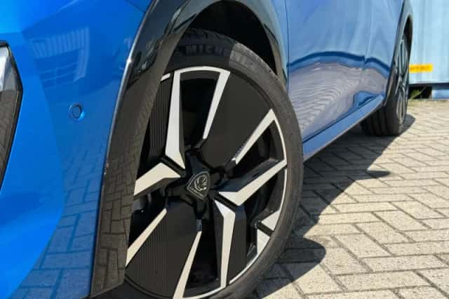 Peugeot 208 (2025) thumbnail 9