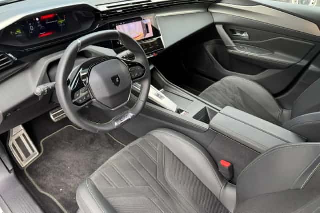 Peugeot 408 (2023) thumbnail 15