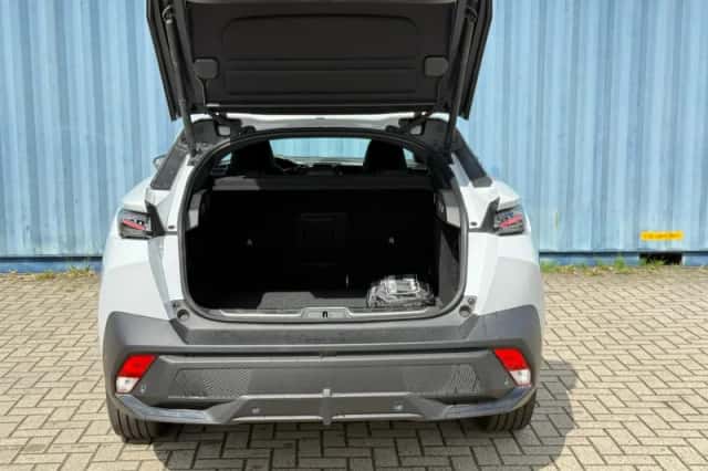 Peugeot 408 (2023) thumbnail 19