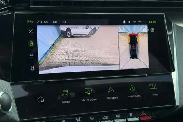 Peugeot 408 (2023) thumbnail 35