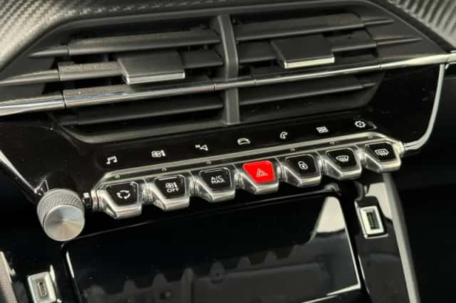 Peugeot 208 (2020) thumbnail 27
