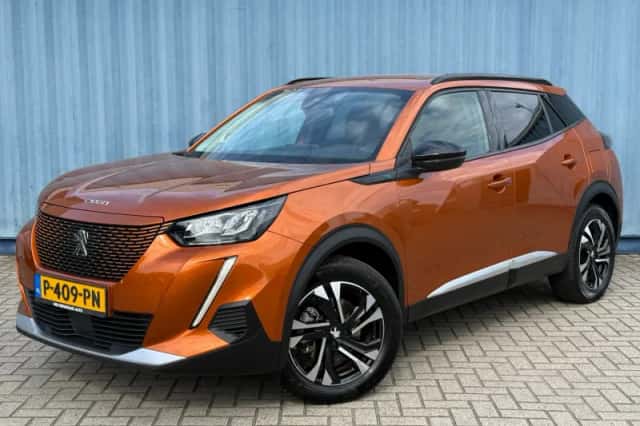 Peugeot e-2008 (2022) thumbnail 1