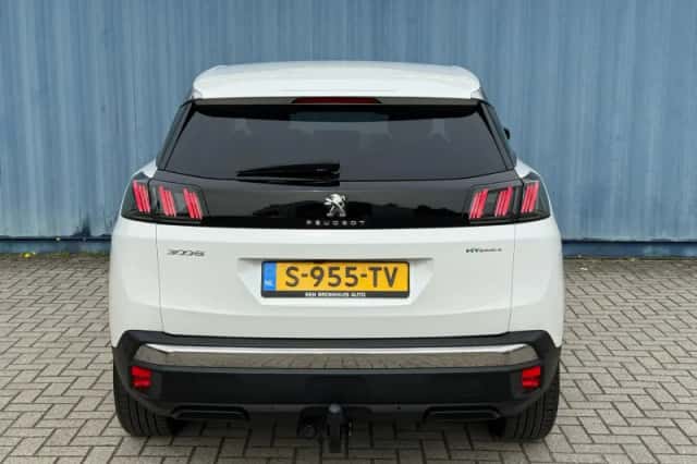 Peugeot 3008 (2022) thumbnail 4