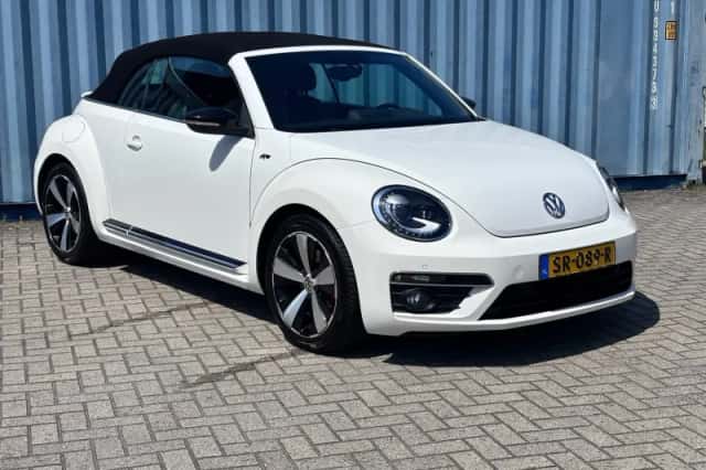 Volkswagen Beetle (2014) thumbnail 11