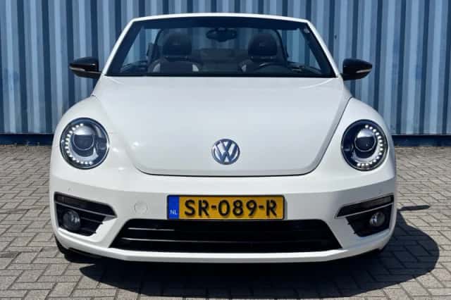 Volkswagen Beetle (2014) thumbnail 12