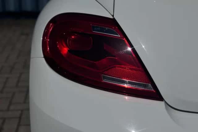 Volkswagen Beetle (2014) thumbnail 31