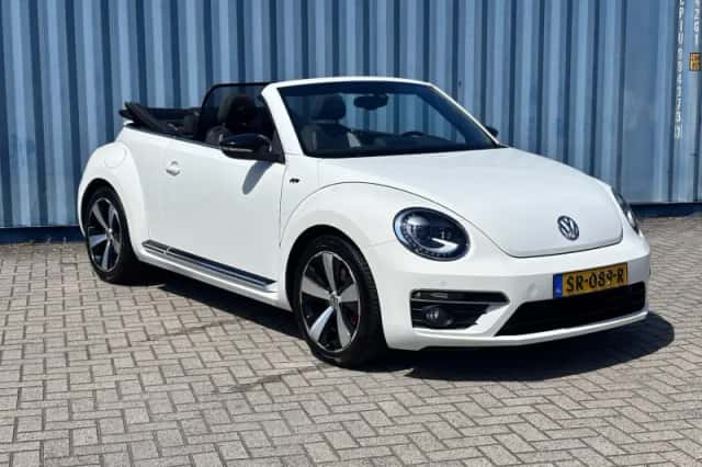 Volkswagen Beetle (2014) thumbnail 10