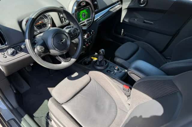 MINI Countryman (2018) thumbnail 15