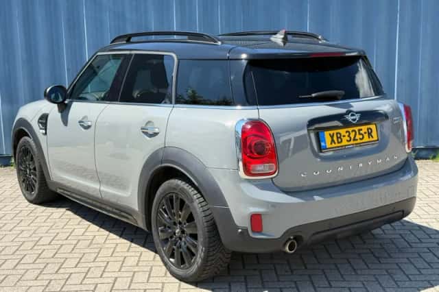 MINI Countryman (2018) thumbnail 3